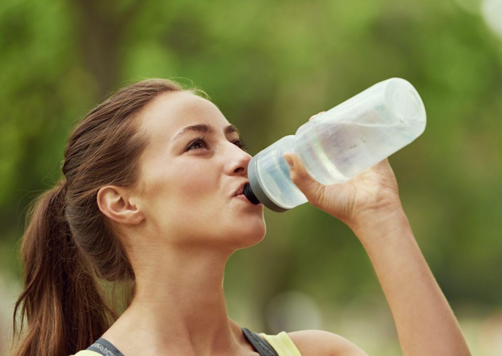 Hydration and Weight Loss: Unveiling the Liquid Connection Hydration and Weight Loss: Unveiling the Liquid Connection